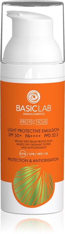 BasicLab Dermocosmetice Protecticus emulsie de protecție ușoară împotriva agenților externi SPF 50+ 50 ml