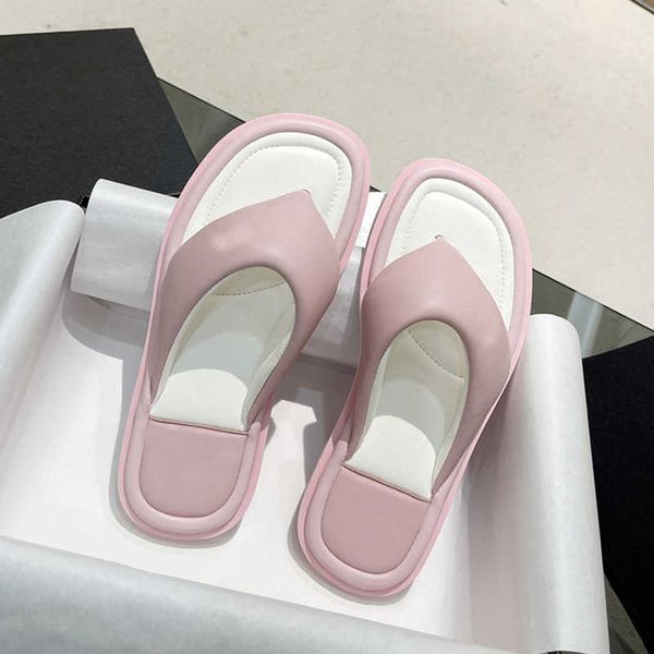 Designer Candy Color Slippers Summer Bread Sandal Comfort Slides Luxury Women Sandal Fashion Flat Bottom Flip-Flops Leisure Beach Shoes Slip