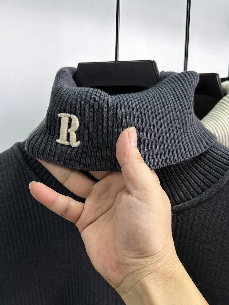 High Quality High end luxury mens embroidered sweater autumn and winter design new business and leisure high neck knitting trend turtle neck T241111