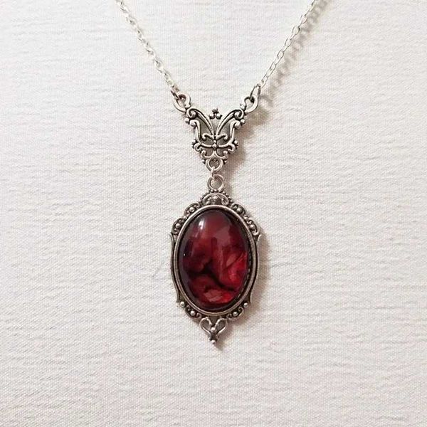 Gothic Blood Red Quartz Charm Necklace Butterfly Necklace For Women Vampire Embossed Witch Jewelry Accessories Vintage ChokersX240924