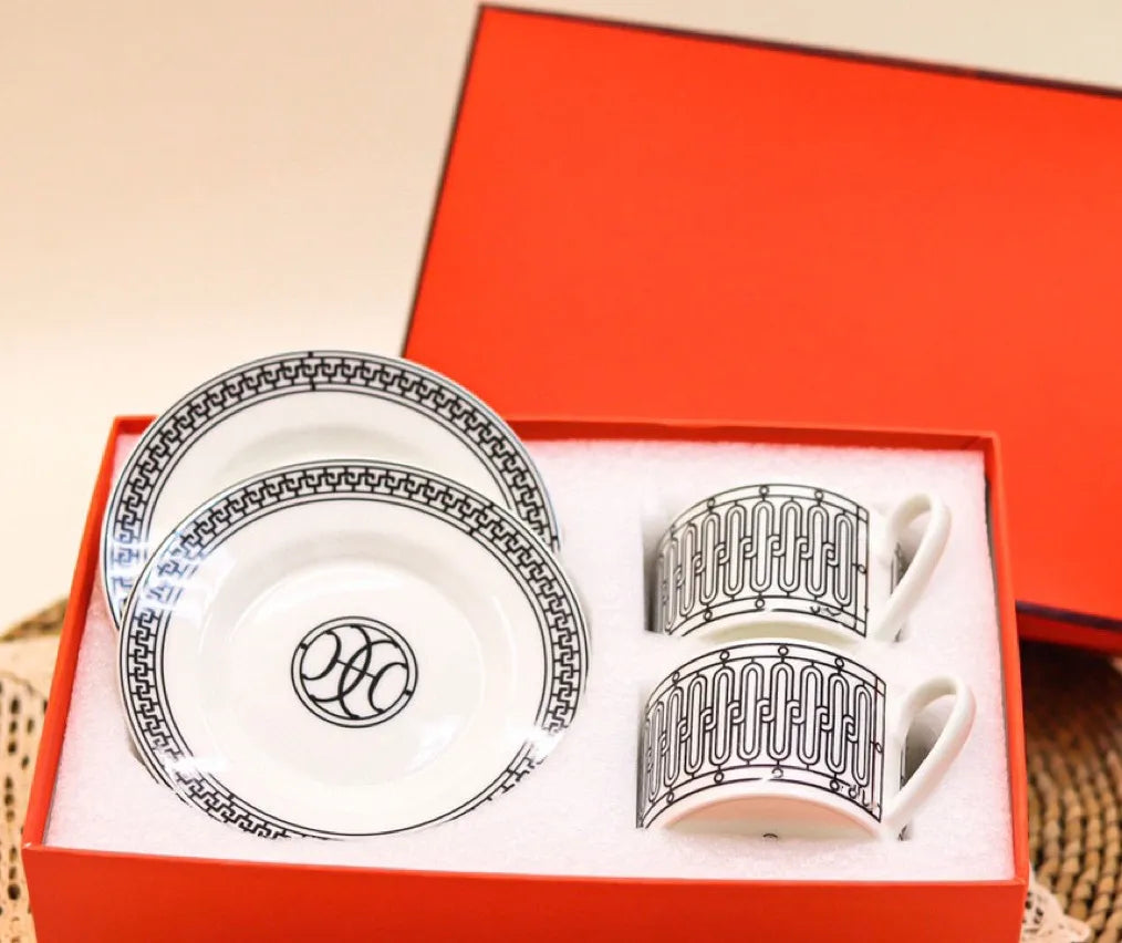 DESIGNERS Mug Classic European Bone Porcelain Milk Coffee Cup and Tableware Dish Afternoon Tea Set Office Home Kitchen Gift Box