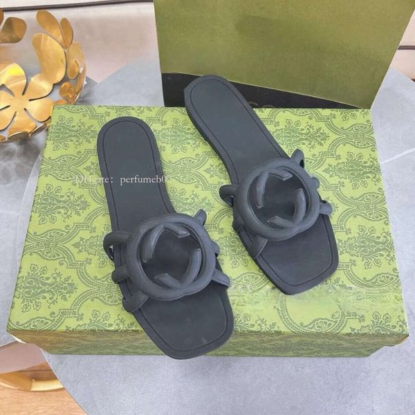 Designer Sandals Women Slipper Interlocking Slides Rubber Slippers Ladies Flat Beach Jelly Script Summer Fall Mules Outdoor Waterproof Luxur