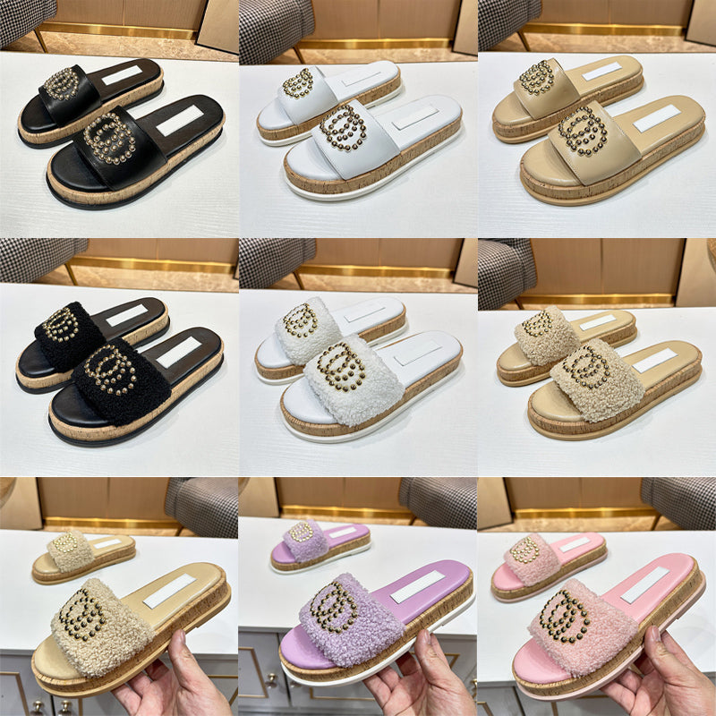Fashion Wooden Sole Sandals Women Summer Slipper Beach Outdoor Fashion Pearl Leather Flat Shoes With Box 691