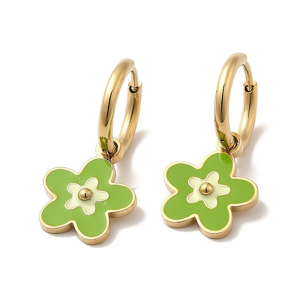 Créoles pendantes fleur de sakura en émail