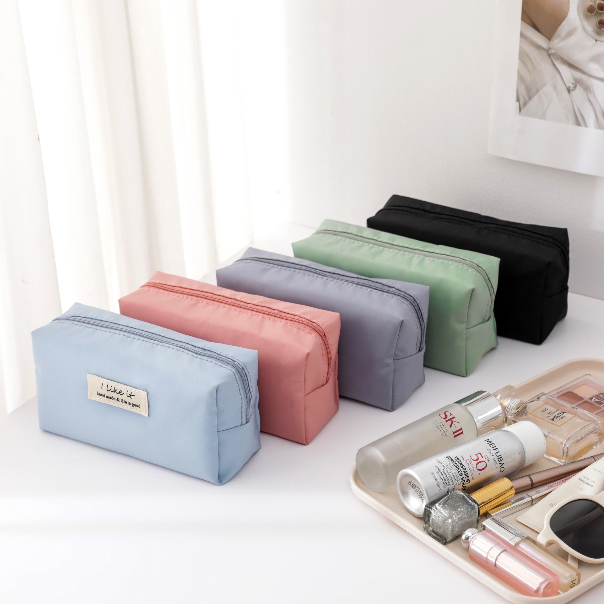 AY40-AAAA Small Fresh Lily Flower Cosmetic Bag - Portable Travel Skin Care Storage