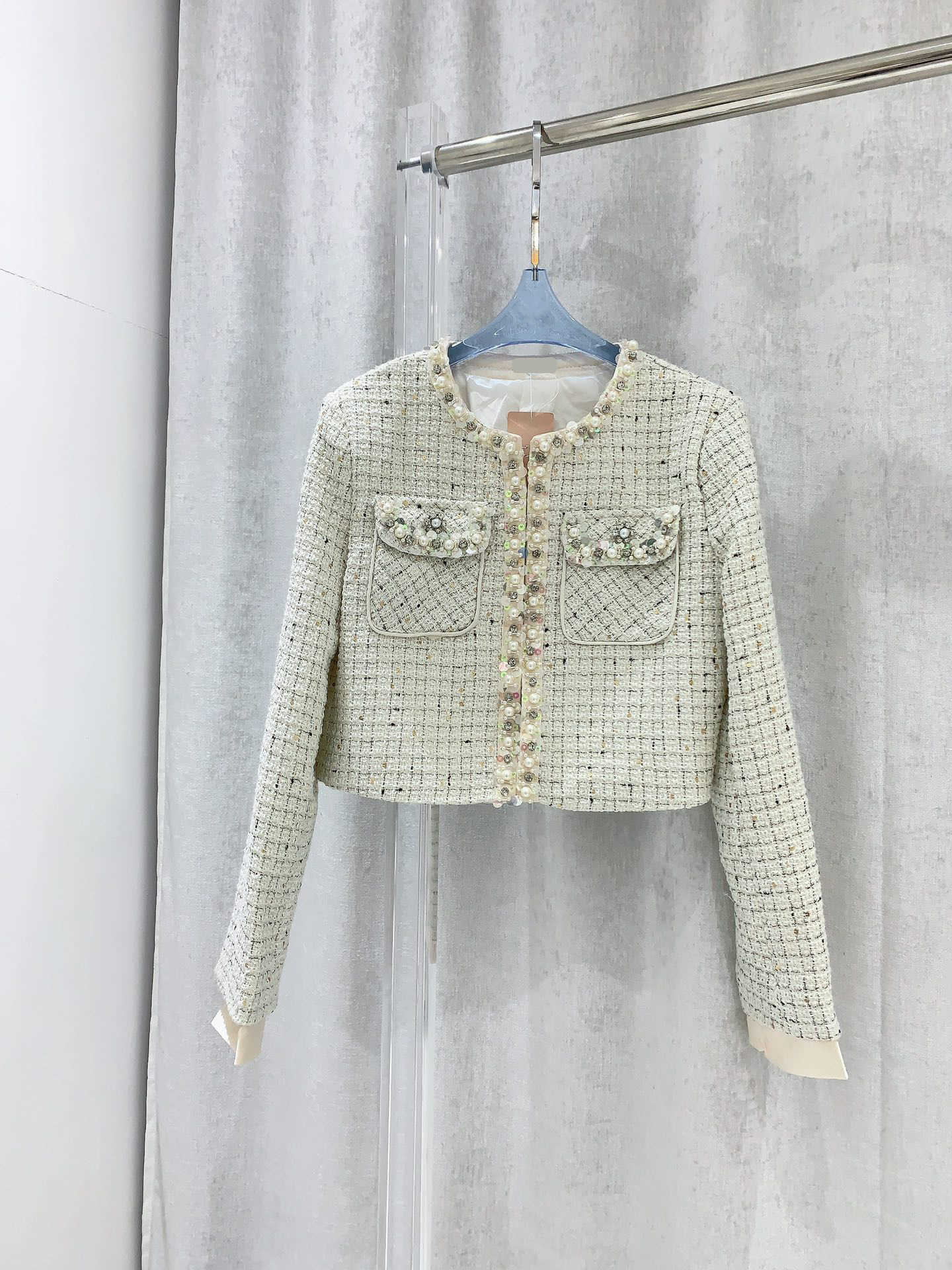 Jacket Fashion Womens Tweed Plaid Joint Batwing Sleeve Round Neck Short Outerwear Sequined Pearls Embellish Slim Coats Luxury Designer Style Women W