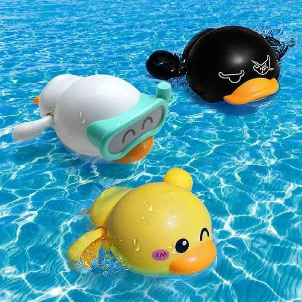 Bath Toy Clockwork Duck Floating Swimming Pool Water Wind Up Bathtub Baby Gift for Kids Toddlers Birthday 250113