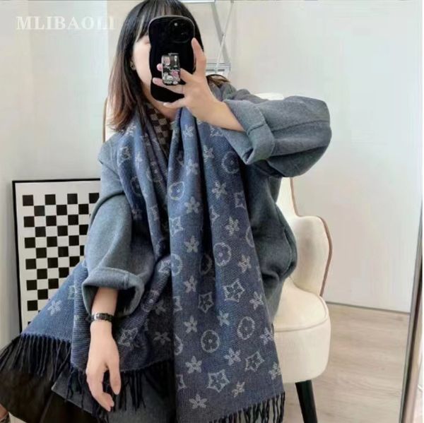 luxury brand Designer scarf knitted spring winter women scarf letter warm cashmere scarves shawls neck bandana pashmina lady wrap 659