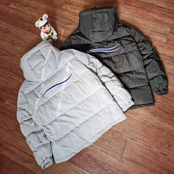 Mens Fashion Down Coats Loose Puffer Jackets Winter Classic Embroidery Windproof Outerwear Men Warm Parkas Coat 22FW Stylish Women Jacket