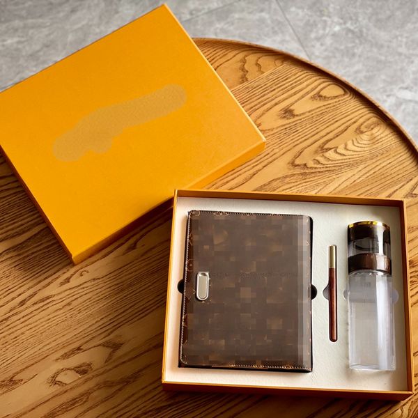 Designer Gift Set L Bottle Wireless Charging Notebook and Pen V Three-pieces Set with Orginal Box Festival Gifts