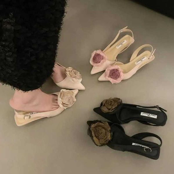 Homeproductsflower designer sandalselegante cetim me shoessummer ponto dedo dedo pumplow sandals sandals y241219