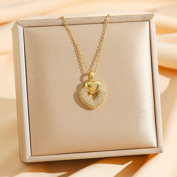Collares con colgante de corazón de circonita cúbica transparente micro pavé de latón