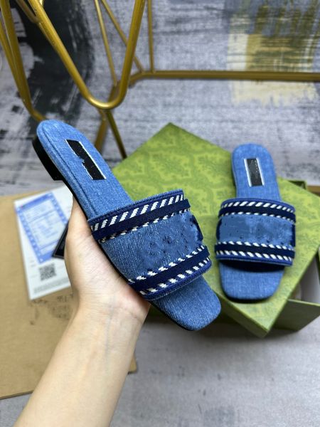2024 Designer Women Denim blue Slippers Sandals canvas Scuffs Womens Chinese style embroidery Casual Flat Slipper 35-42