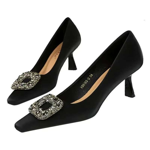 Women 6cm Thin High Classic Bla Banquet pumps Lady Metal Crystal Bule Kitten Low Heels Retro Square Toe Career Shoes