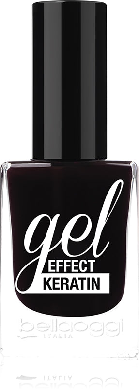 Gel effect keratin Gel effect nail polish with berry bramble keratin