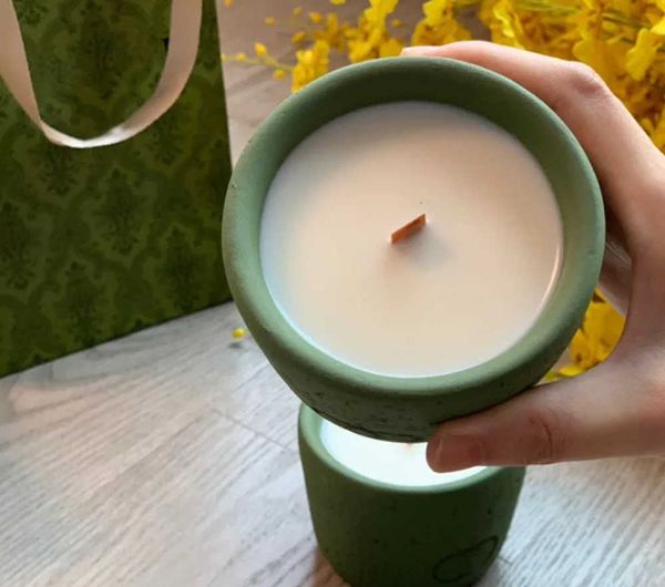 Designer Green Aromatherapy Candle Gift Box Vintage Carved Avocado Green Aroma Bedroom living room scented candles Night Romantic Candle X24