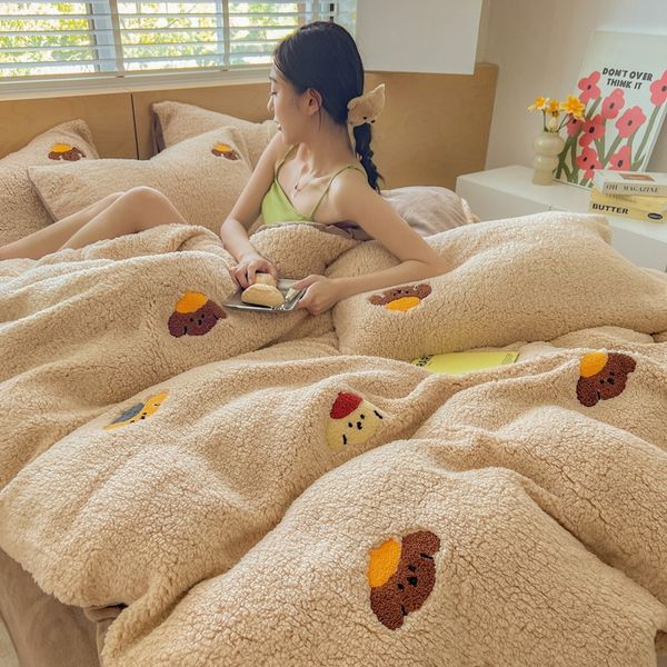 2x2.3M Queen Size 4 Piece Bedding Set Soft Plush Duvet Cover Bed Sheet Pillowcases