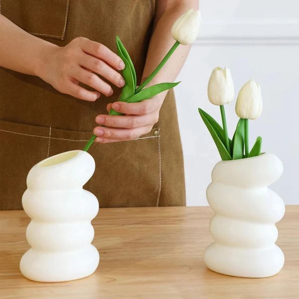 1PC Plastic Spiral White Vase Nordic Creative Flower Arrangement Container For Kitchen Living Bedroom Home Decoration Ornament y241203
