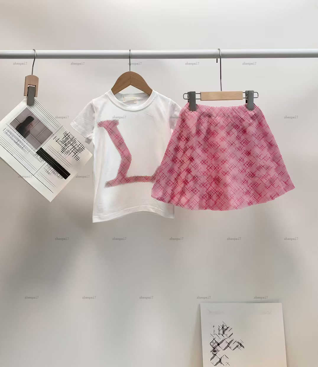 Top one girls dress suit Flower printing baby two-piece kids designer clothes Multi-color combination design T-shirts and skirts A071X02N016