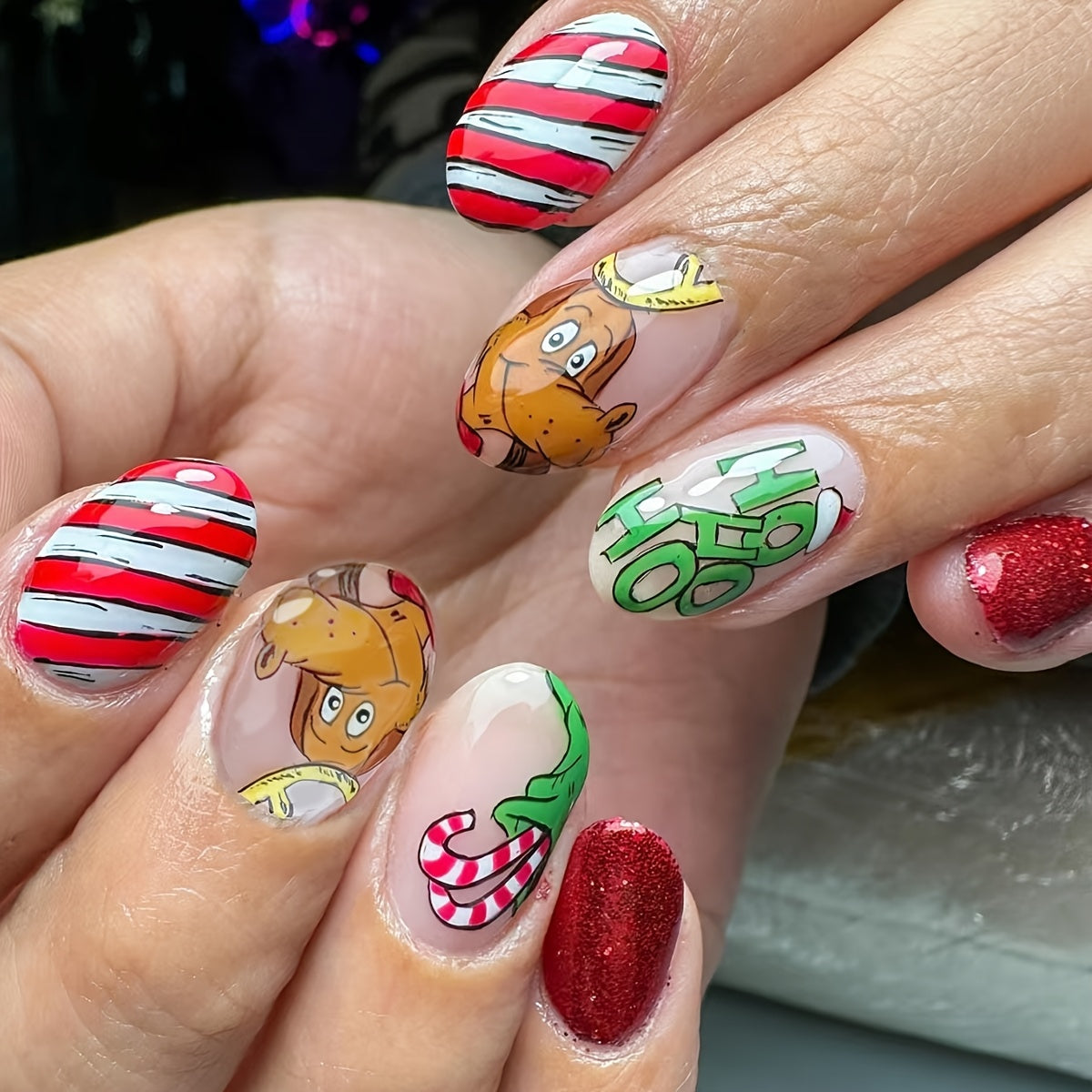 TEMU 24pcs Festive Press-on Nails Set - Mixed Color Oval Short Nails With Glossy Finish, Animal & , Includes Jelly Glue & Filing Strips, Perfect Gift