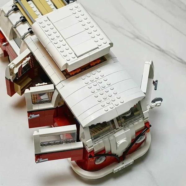 1354Pcs Volkswagens T1 Campers Car Model Building Blocks DIY Building Blocks Boy Adult Toy Birthday Gift Compatible 10220XJ241230