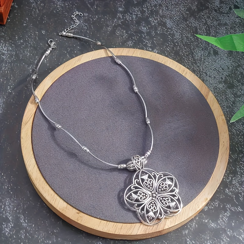 TEMU Geometric Necklace - Elegant Hollow Floral Pendant, Innovative Jewelry Piece Ideal For Women