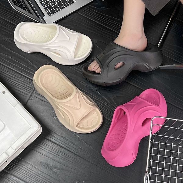 Designer Shoes summer slipper Women fashion Casual Platform rubber slipper Outdoor Recreation Beach Sandals Size 35-40