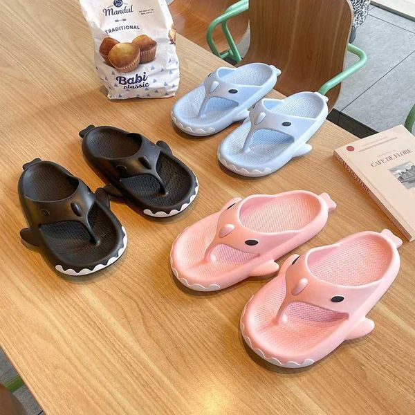 Slippers Summer Funny Shark Slippers Women Casual Bedroom Slides Men Outdoor Beach Waterproof Sandals Adult Thick Non-slip EVA Flip Flops
