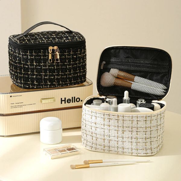 Fashion cosmetics large capacity portable handbags woven makeup brushes storage home travel washing bags 240822