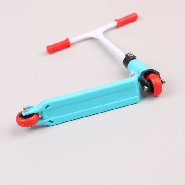 Finger Skateboards Mini Skate Park Ramp Sets Finger Scooter Fingertip Bikes Fingerboard Extreme Sport Deck Novelty Toys