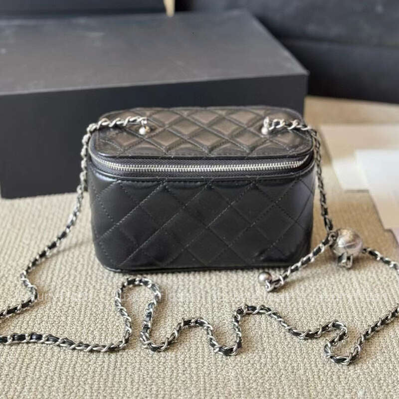 Women Crossbody Bags Shoulder Bags Case Purses Gold Ball Designer Portable Box Cosmetic Pink Summer Sheepskin Mini Long Square Lipstick Chain Flap Z