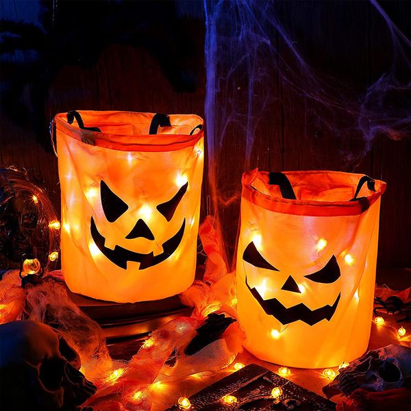 Halloween Trick or Treat Bucket Pumpkin Candy Bags with LED Light Collapsible Halloween Basket Halloween Party Kids Gift Basket