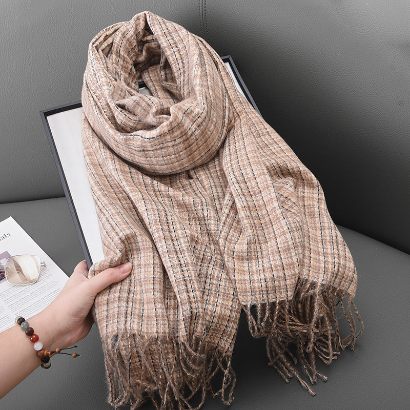 K199 Literary style fine grain plaid warm tassel scarf for women sweet retro temperament fashion imitation cashmere tassel shawl for men