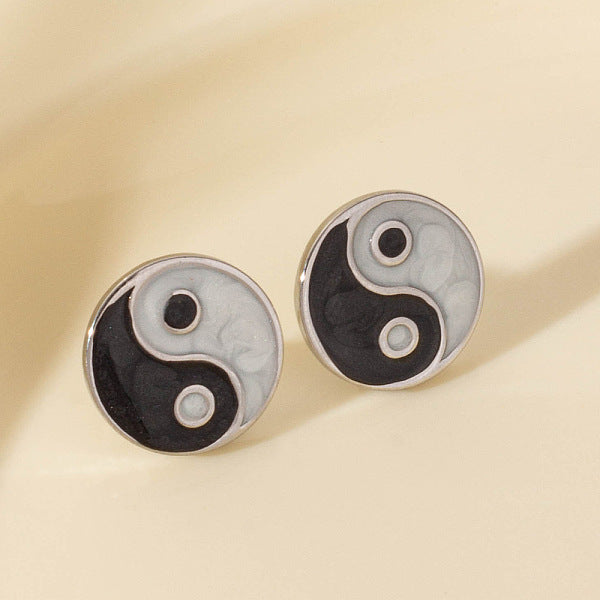 Boucles d'oreilles à tige rondes plates en acier inoxydable 304 de style chinois rétro avec motif yin-yang