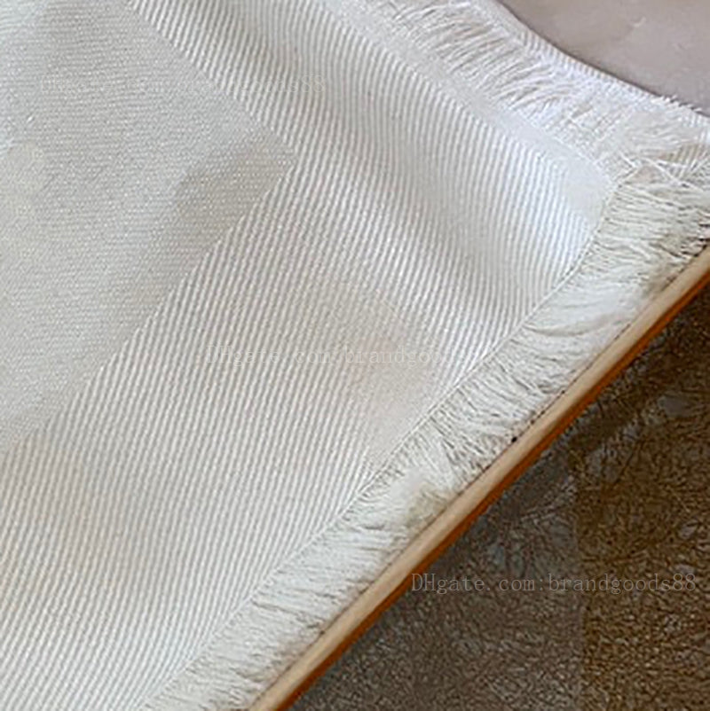 Classic designer scarf Winter Scarf Letter Scarfes Printed Scarves Wraps Kerchief for women Jacquard Tassel Square Silk Wool luxury Wholesale letter