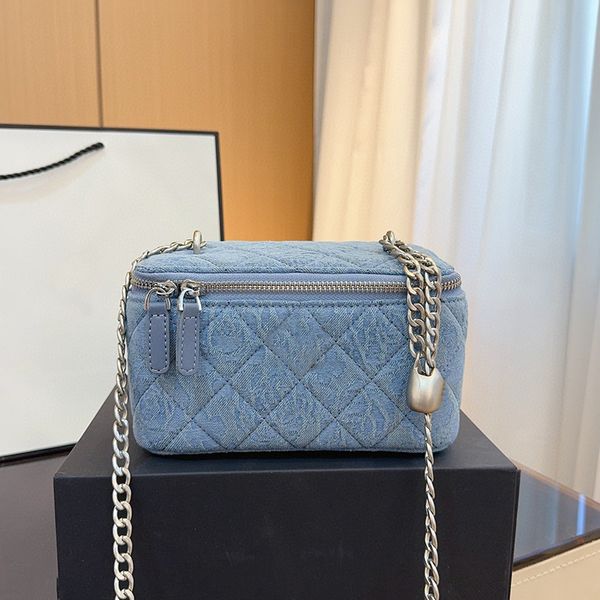 Denim Makeup Bag Designer Portable Mirror Women Vanity Case Heart Camellia Crush Sliver Matelasse Chain Cosmetic Case Diamond Lattice Cross