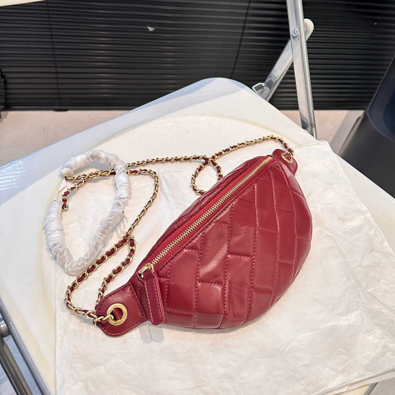 Mirror Quality Burgundy Designer Bag Women belt bags Calfskin Leather Quilted Bags Purse Luxury Handbags Shoulder Chain Bag Waist Bag 240915