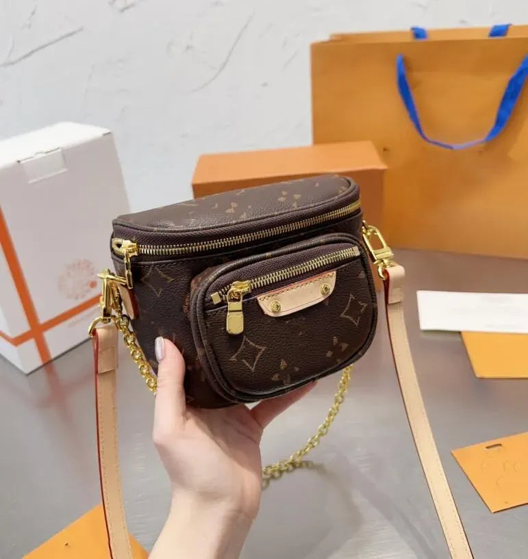 M82335 M82208 Womens Mini bumbag chest bag strap tote handbag clutch Waist bag mirror quality Mens fanny pack Designer shoulder chain crossbody belt