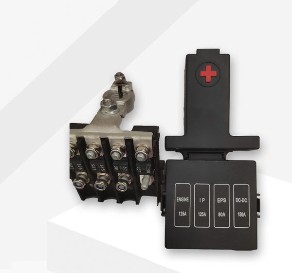 Durable Car Electrical System Fuse Box - Four Outlets Available