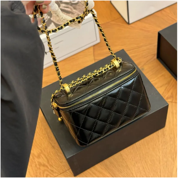 Womens Designer Suitcase Vanity Makeup Box Bags With Mirror Double Little Balls Adjustable Strap Crossbody Shoulder Handbags Card Holder Pur