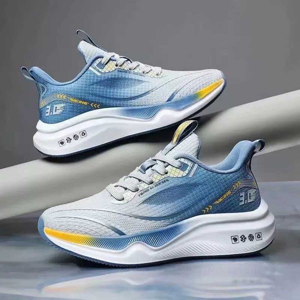 Men Is Shoes New Summer Mesh Ultra Light Running Shoes Sports Shoes Breathable and Shock Absorbing Soft Soled Shoes sneakersC250118
