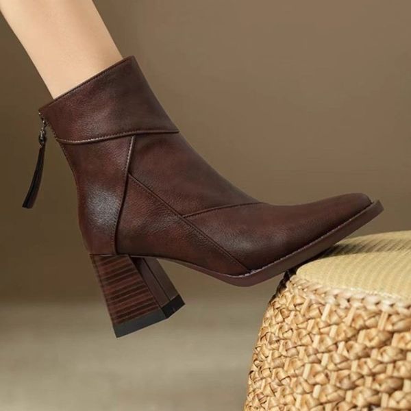 New Women Shoes Sapatos Chaunky tornozelo gótico de salto médio 2024 Brand Winter moda
