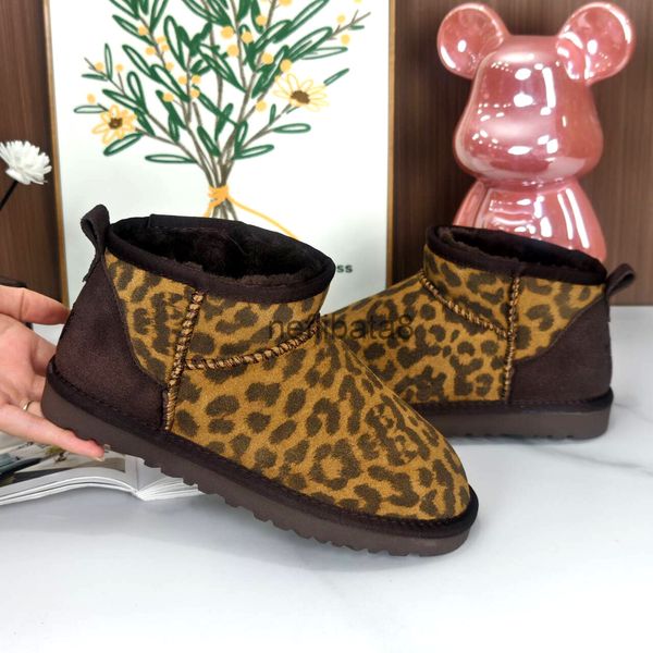 Comfortable and warm designer slippers fur slides sandals luxury womens platform boots ultra mini ankle knee short winter snow booties outdo