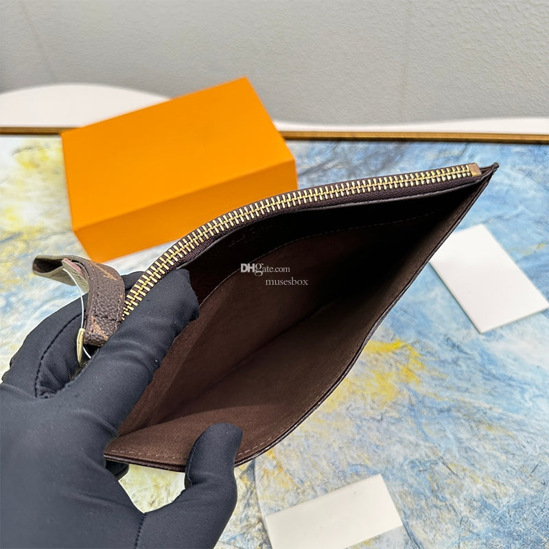 Wallet Designer bag Luxury Leather Wristlet Clutch Wallets large Pallas purse men women Zipper iPad mini bags coin purses long card holders large ca