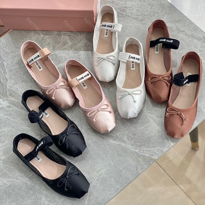 Designer ballet shoes luxury bow satin Ballerina dress shoes Women classic shallow mouth single shoe flat sandals Women coquette sneakersRound Balle