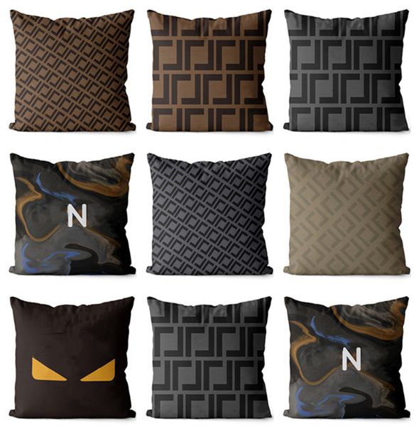 Designer Brown grey Throw Classic Letter Printed Home Cover Minimalist Sofa Decoration Cushion 45 * 45cm Pillow Core Detachable