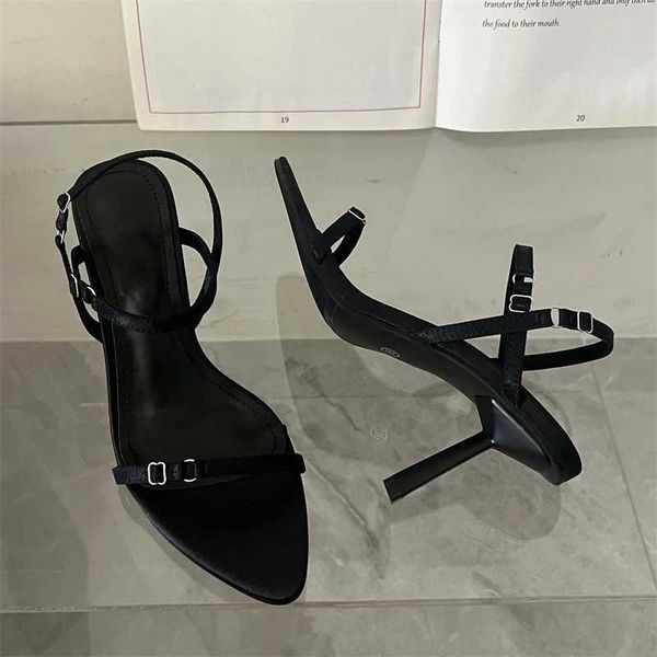 Sandálias Eilyken Sexy Bk Belt Burchle Sandals Womens apontou dedo thin salto alto Party Ball Dance Shoes Fashion Summer Zapatos Mujer J2412