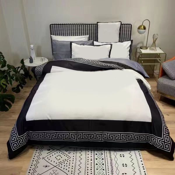 Designer beddings soft warm black queen comforter 4pcs silk fashion bedroom accessory high quality bedding sets king size JF003 C23