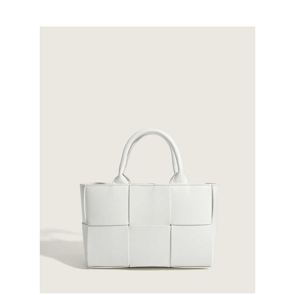 High end Designer tote bags for womens New Large Plaid Woven Handbag Simple Womens Commuter Bag Sense Atmosphere Single Shoulder Straddle Ba