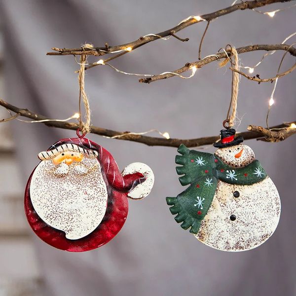 Iron Christmas American Vintage Decorative Round Chip Santa Claus Snowman Pendant Colored Pattern Layout Hang Tree Gift